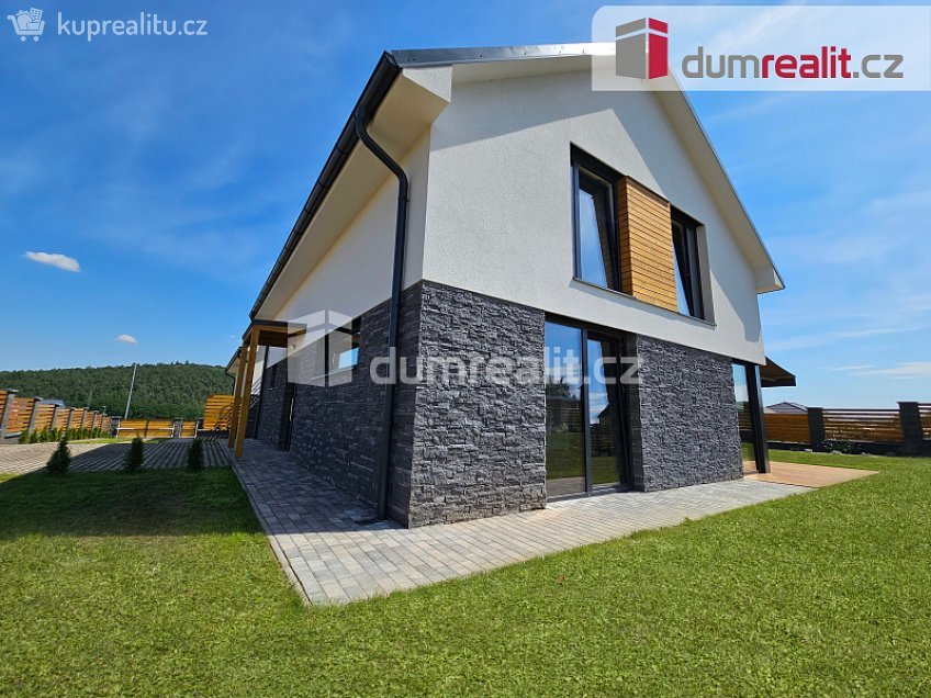 Prodej  rodinného domu 159 m^2 V zahradách, Ruda 