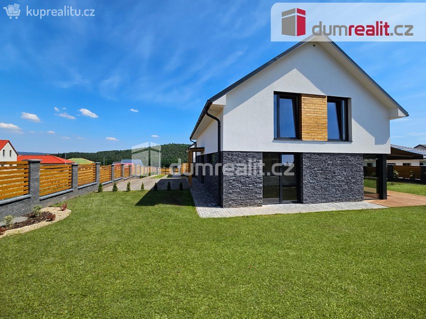 Prodej  rodinného domu 159 m^2 V zahradách, Ruda 