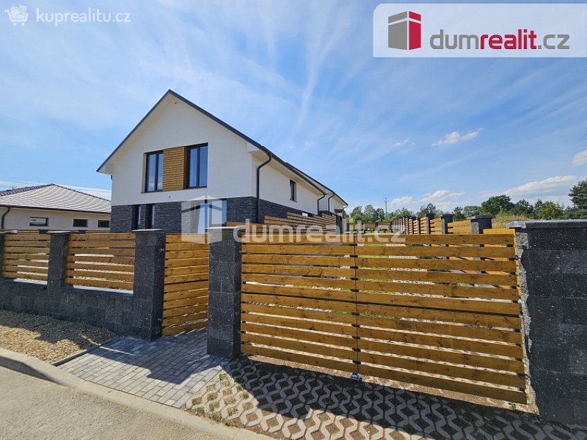 Prodej  rodinného domu 159 m^2 V zahradách, Ruda 