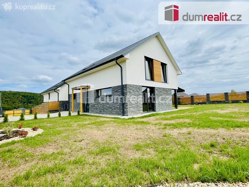Prodej  rodinného domu 159 m^2 V zahradách, Ruda 