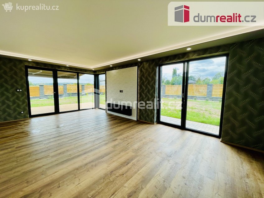 Prodej  rodinného domu 159 m^2 V zahradách, Ruda 