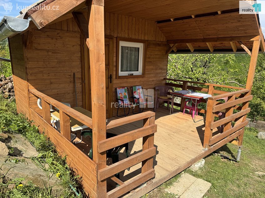 Prodej  chalupy 302 m^2 Líšný, Líšný 