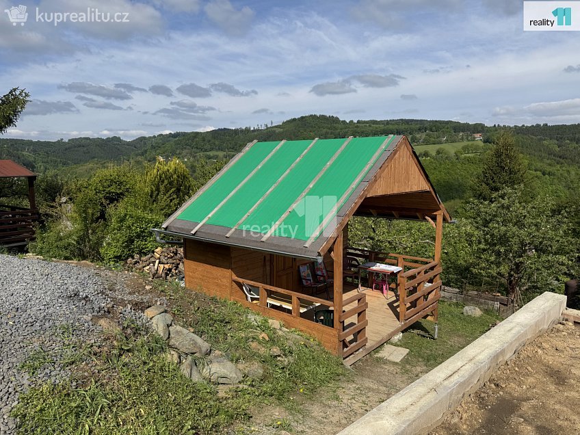 Prodej  chalupy 302 m^2 Líšný, Líšný 