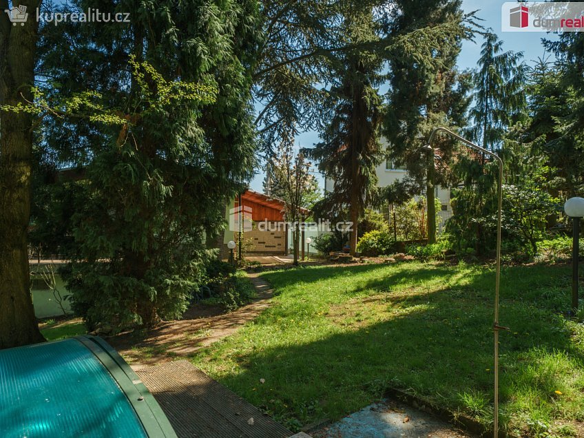 Prodej  rodinného domu 470 m^2 Údolí, Dubí 