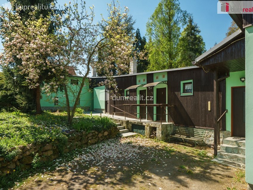 Prodej  ubytovacího zařízení 470 m^2 Údolí, Dubí 