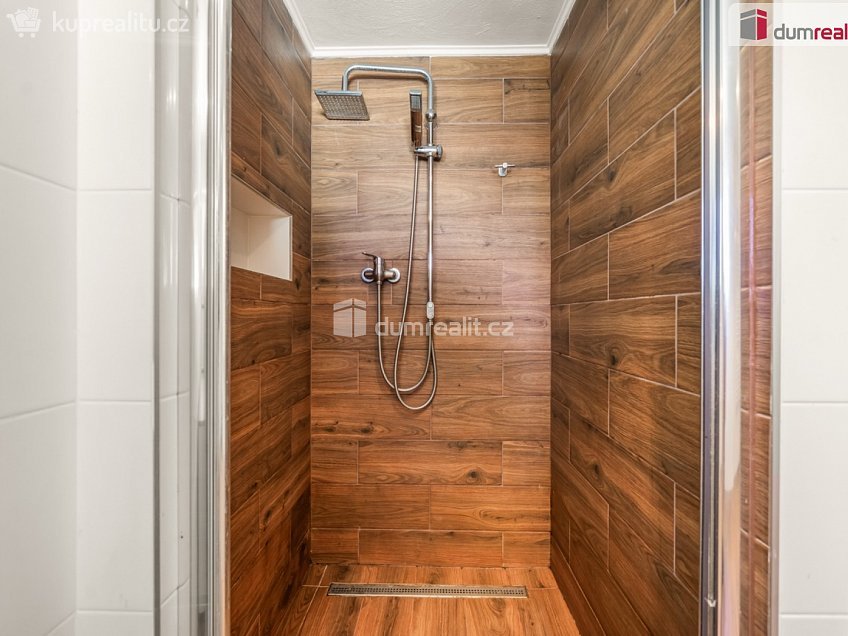 Prodej  ubytovacího zařízení 470 m^2 Údolí, Dubí 