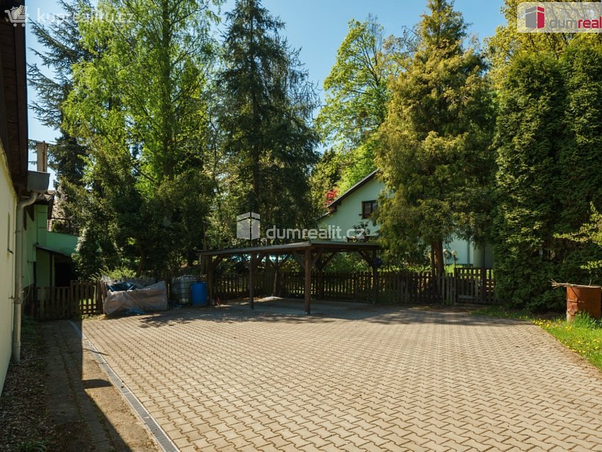 Prodej  ubytovacího zařízení 470 m^2 Údolí, Dubí 