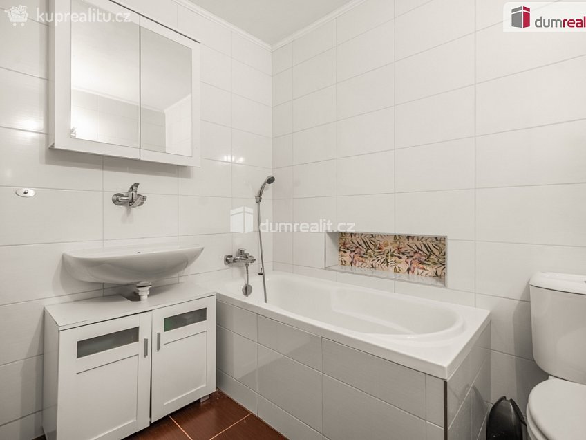 Prodej  ubytovacího zařízení 470 m^2 Údolí, Dubí 