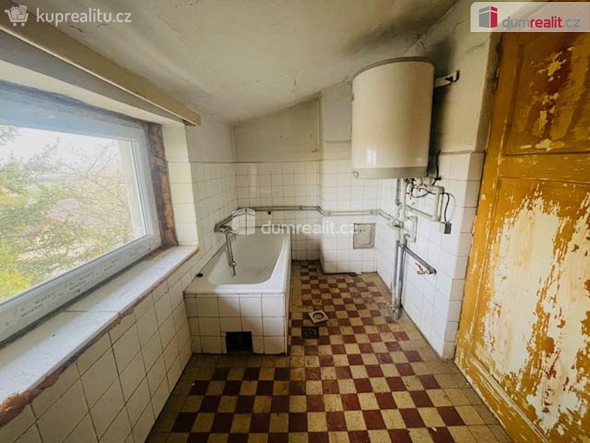 Prodej  rodinného domu 140 m^2 Klatovy, Klatovy 