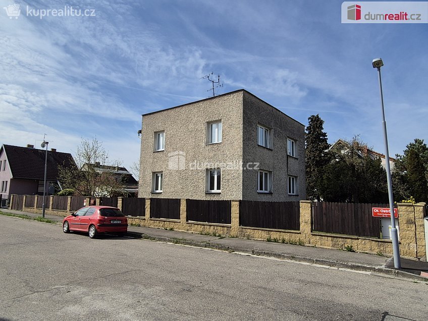 Pronájem  rodinného domu 80 m^2 Ot. Ostrčila, České Budějovice 
