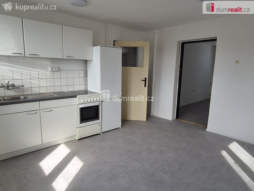Pronájem  rodinného domu 80 m^2 Ot. Ostrčila, České Budějovice 