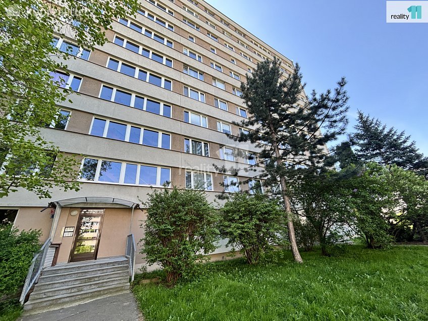 Pronájem bytu 2+kk 34 m^2 Tajovského, Praha 4 