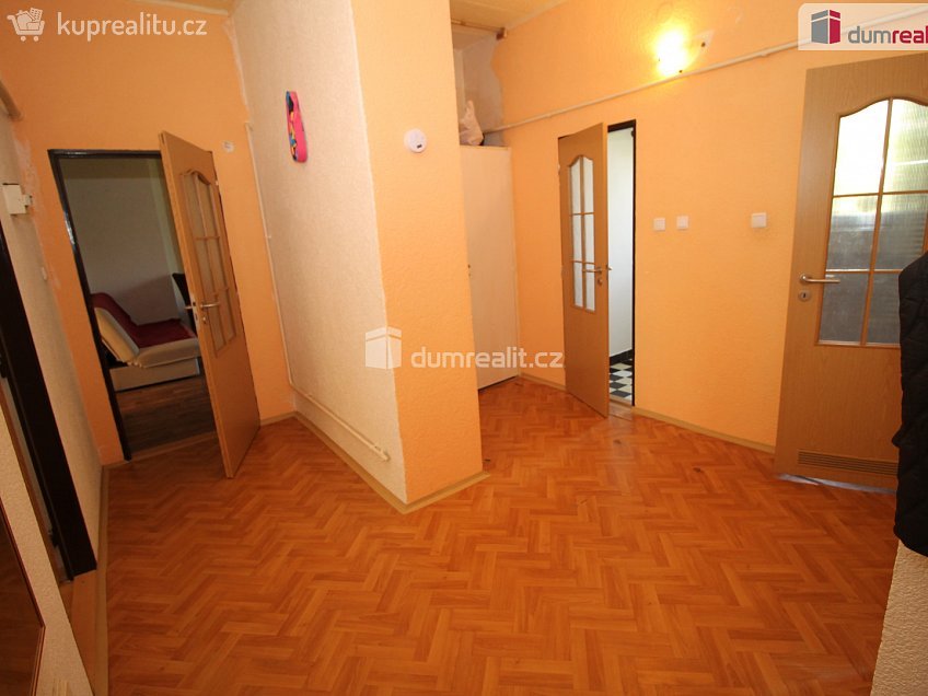 Prodej bytu 2+1 82 m^2 Chebská, Aš 