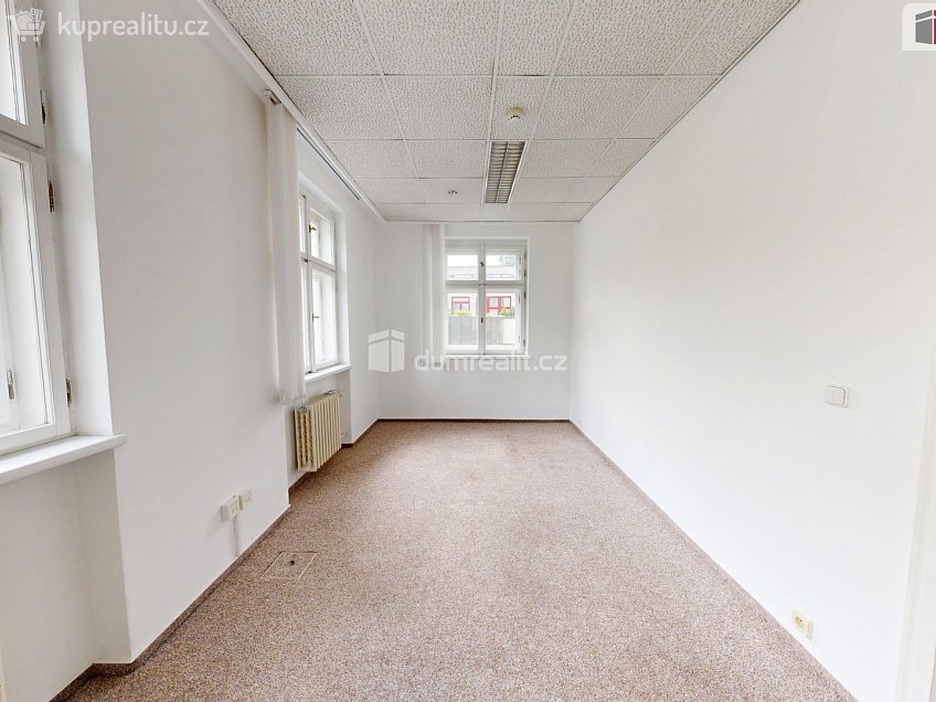 Pronájem  kanceláře 15 m^2 Nádražní, Ostrava 