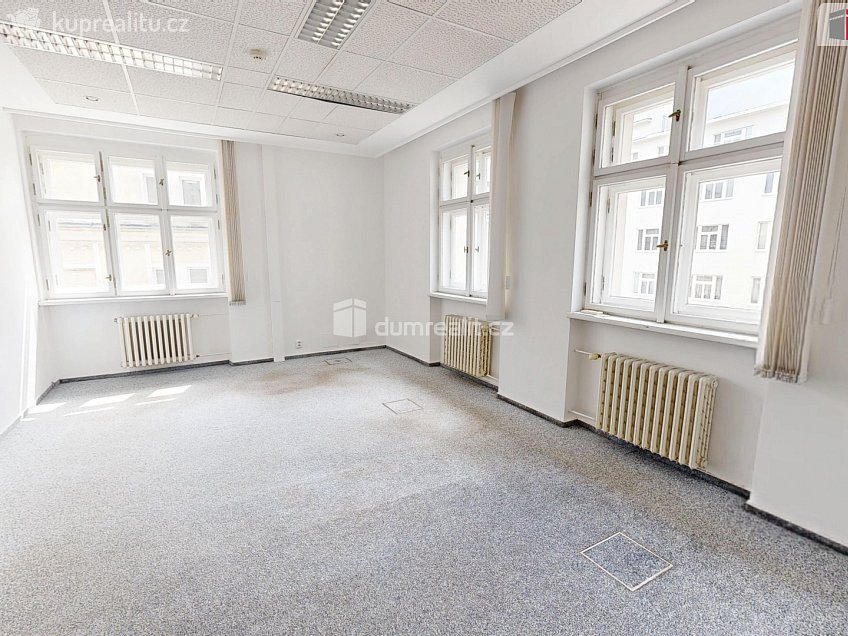 Pronájem  kanceláře 23 m^2 Nádražní, Ostrava 