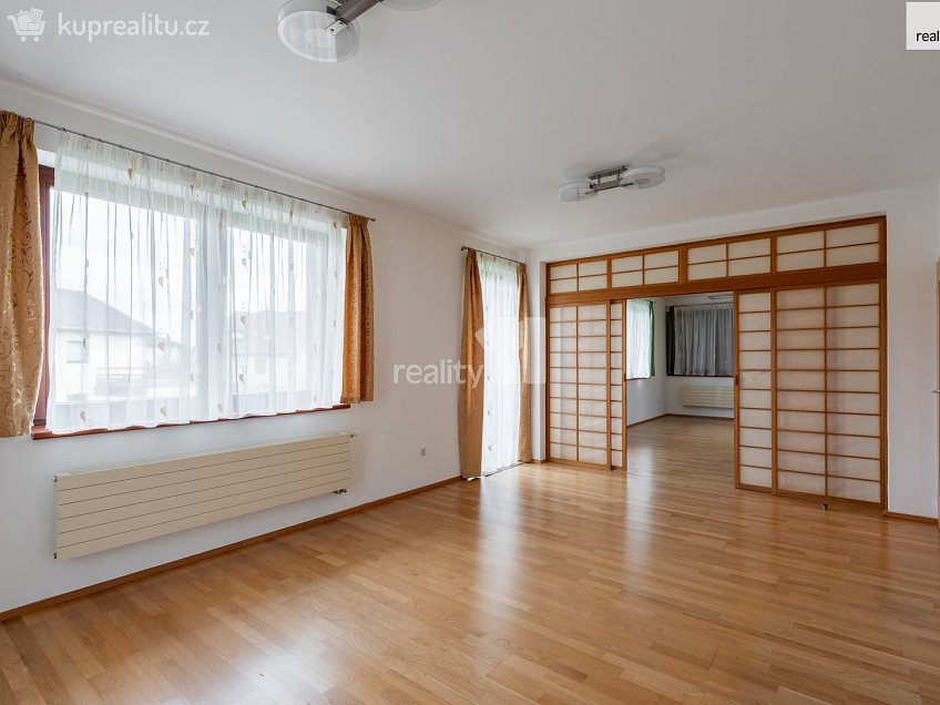 Prodej  rodinného domu 432 m^2 K Hájku, Praha-Královice 