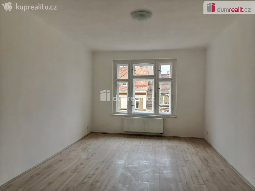 Pronájem bytu 2+kk 60 m^2 Jana Zajíce, Praha 7 