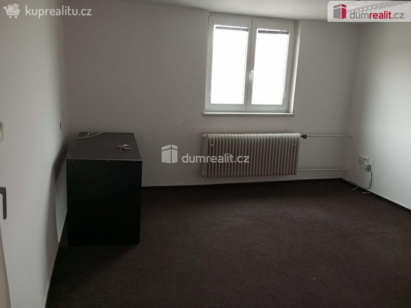 Pronájem  kanceláře 19 m^2 Hrnčířská, Opava 