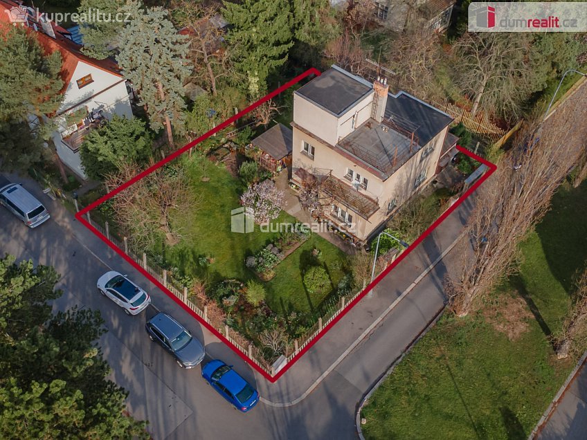 Prodej  rodinného domu 194 m^2 Boční II, Praha 4 