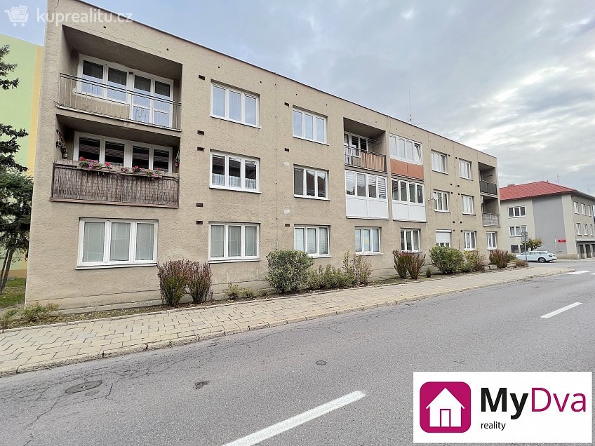 Pronájem bytu 2+kk 39 m^2 Hálkova, Znojmo 
