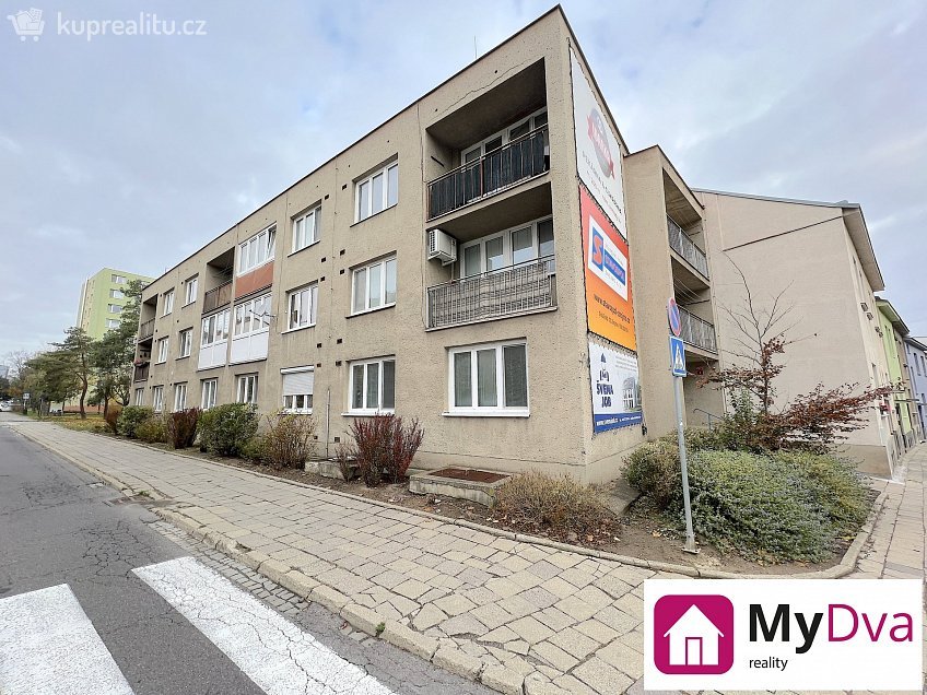 Pronájem bytu 2+kk 39 m^2 Hálkova, Znojmo 