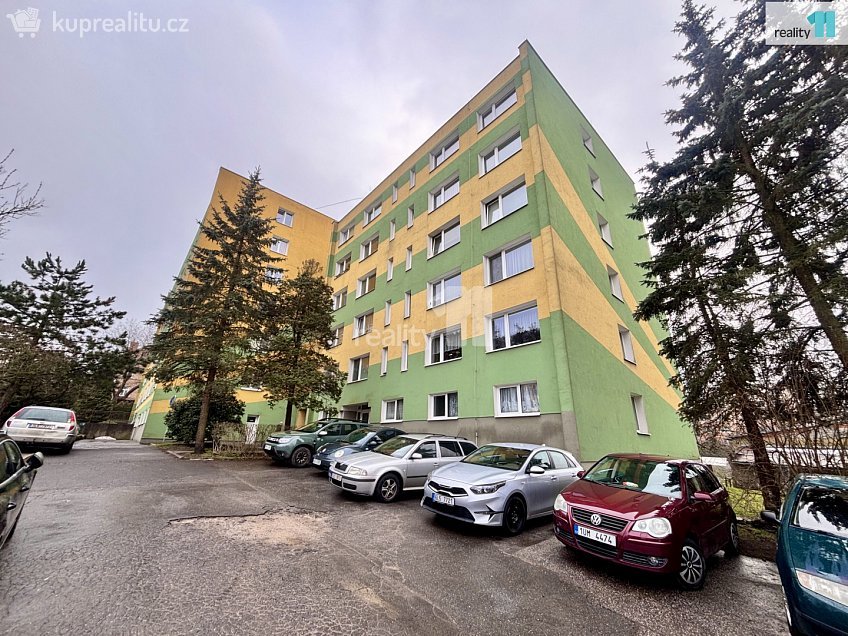 Pronájem bytu 2+kk 37 m^2 Husova, Nový Bor 