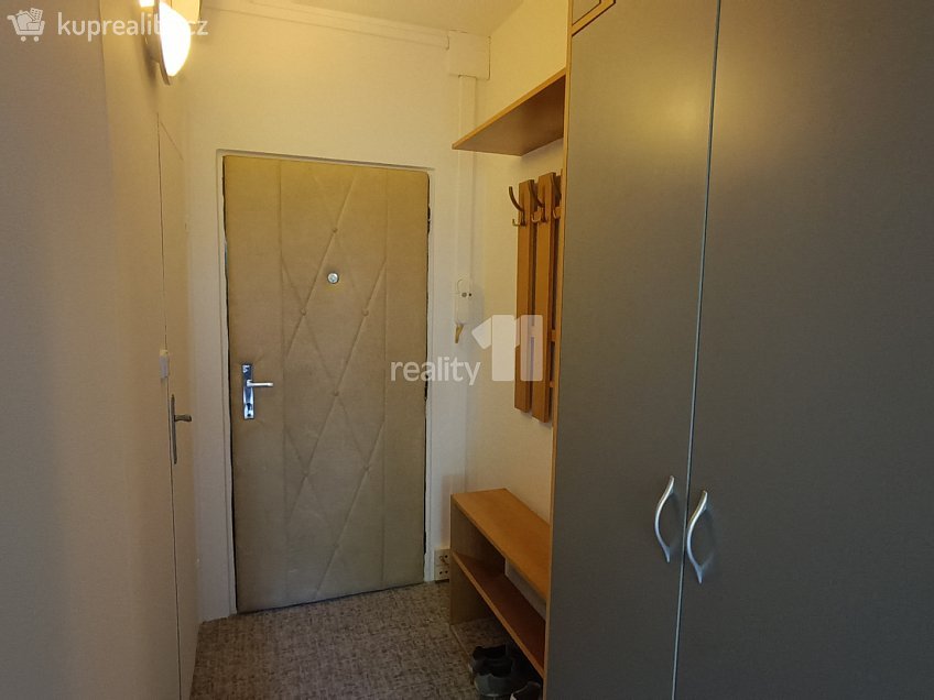 Pronájem bytu 2+kk 36 m^2 Tolstého, Ústí nad Labem 