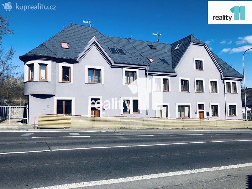 Pronájem bytu 2+1 75 m^2 Českobrodská, Praha 9 