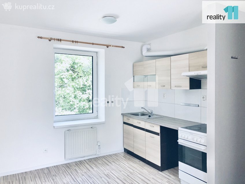 Pronájem bytu 2+1 75 m^2 Českobrodská, Praha 9 