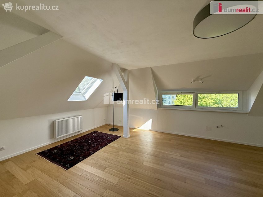 Prodej bytu 3+kk 80 m^2 Polní, Mariánské Lázně 