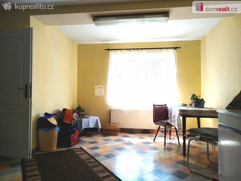 Prodej  rodinného domu 140 m^2 Ostrov, Ostrov 