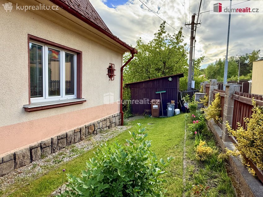 Prodej  rodinného domu 180 m^2 Husova, Habartov 