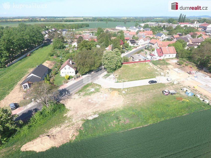 Prodej  stavebního pozemku 913 m^2 Chotětovská, Bezno 