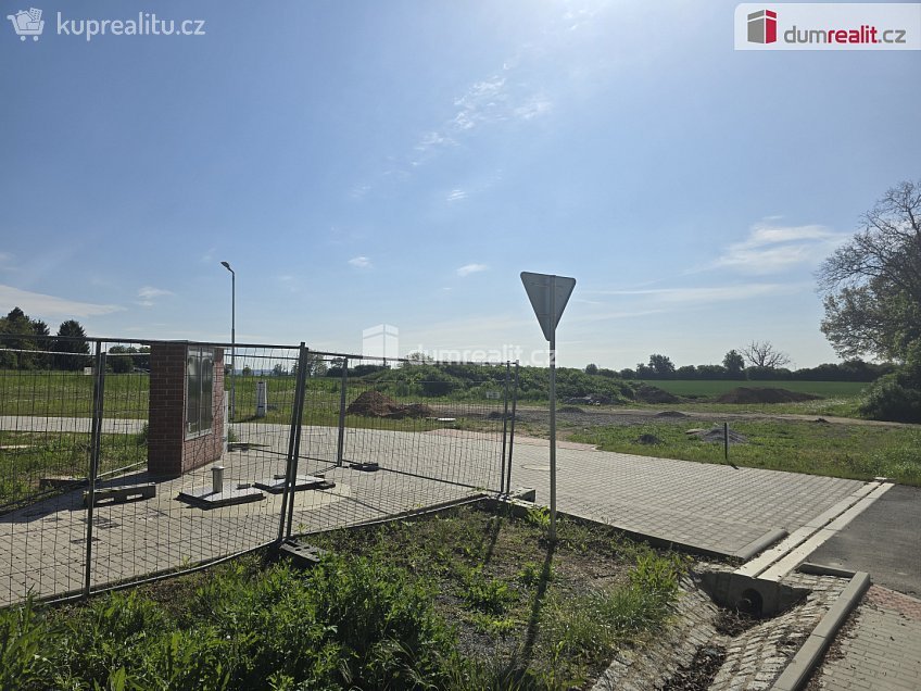 Prodej  stavebního pozemku 913 m^2 Chotětovská, Bezno 