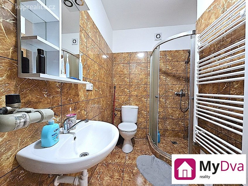 Prodej bytu 3+kk 64 m^2 Poštovní, Znojmo 