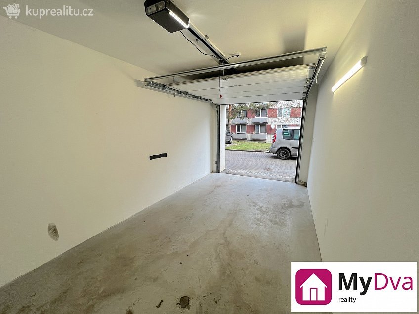 Pronájem bytu 2+kk 60 m^2 Gagarinova, Znojmo 