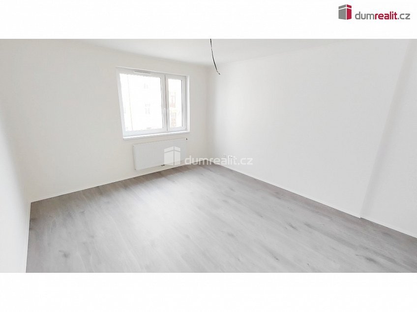Pronájem bytu 1+kk 30 m^2 Nad Kolčavkou, Praha 9 