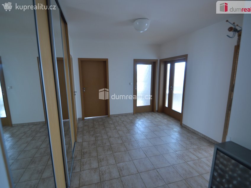Pronájem bytu 3+kk 86 m^2 Melodická, Praha 13 