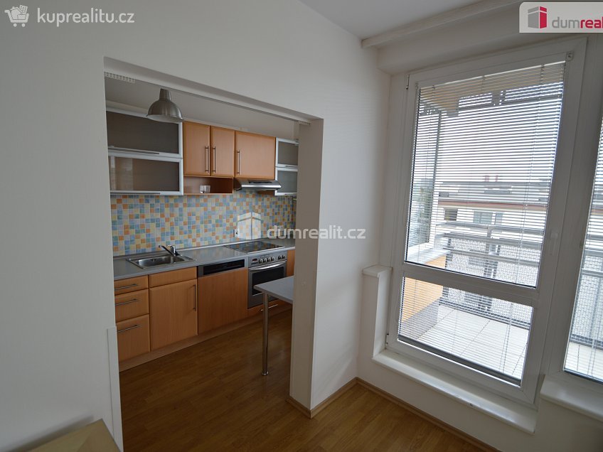 Pronájem bytu 3+kk 86 m^2 Melodická, Praha 13 