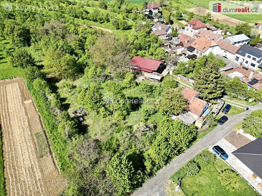 Prodej  stavebního pozemku 1411 m^2 Jalubí, Jalubí 