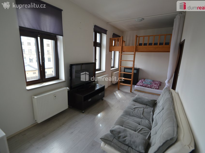 Prodej bytu 1+kk 34 m^2 Jankovcova, Praha 7 