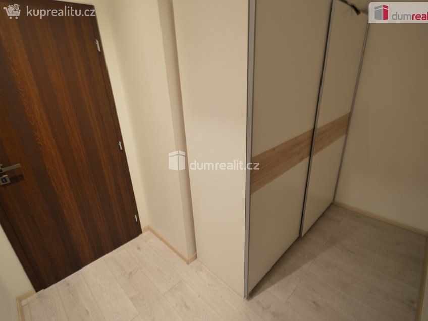 Prodej bytu 1+kk 34 m^2 Jankovcova, Praha 7 
