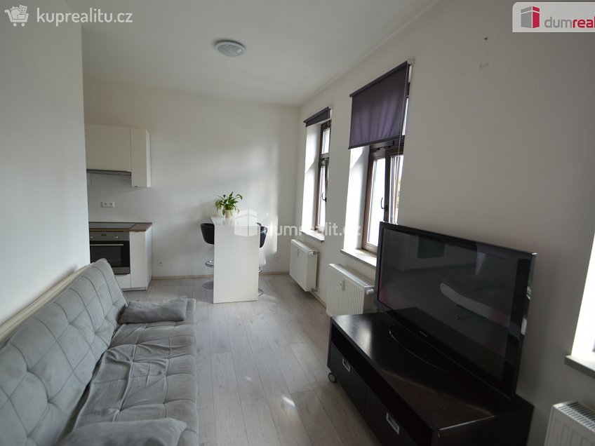 Prodej bytu 1+kk 34 m^2 Jankovcova, Praha 7 