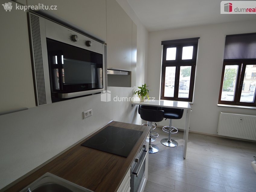 Prodej bytu 1+kk 34 m^2 Jankovcova, Praha 7 