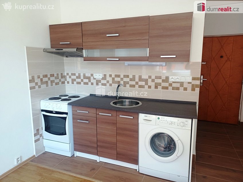 Pronájem bytu 1+1 35 m^2 Mládeže, Jílové 