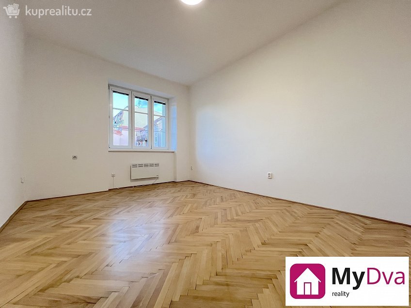 Pronájem bytu 2+1 50 m^2 Slovenská, Znojmo 