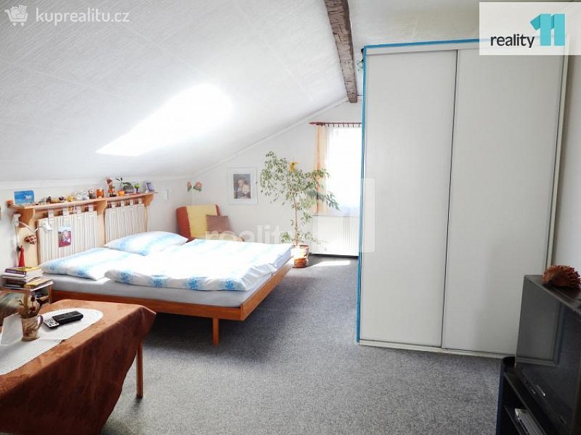 Pronájem bytu 1+kk 30 m^2 Baštýřská, Praha 14 