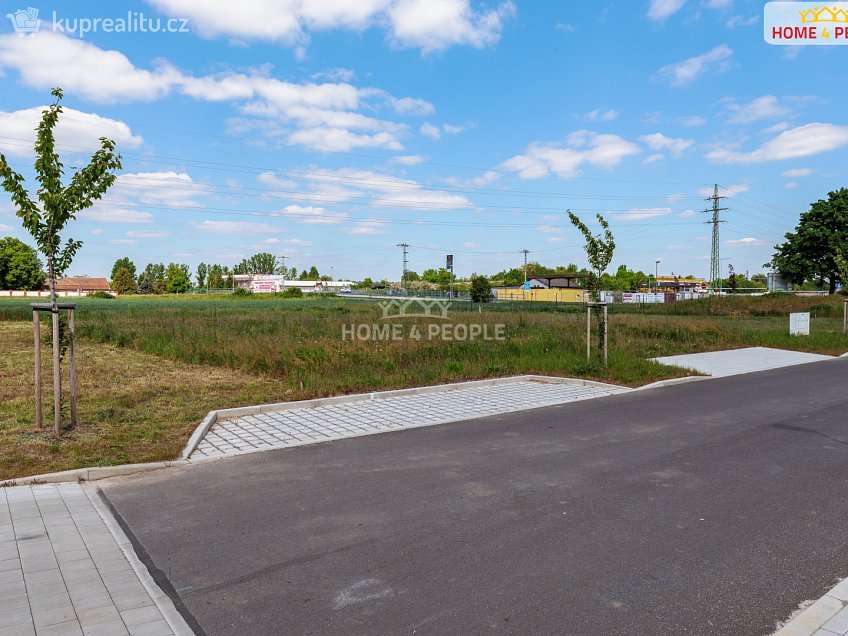 Prodej  stavebního pozemku 587 m^2 Dělnická, Pečky 