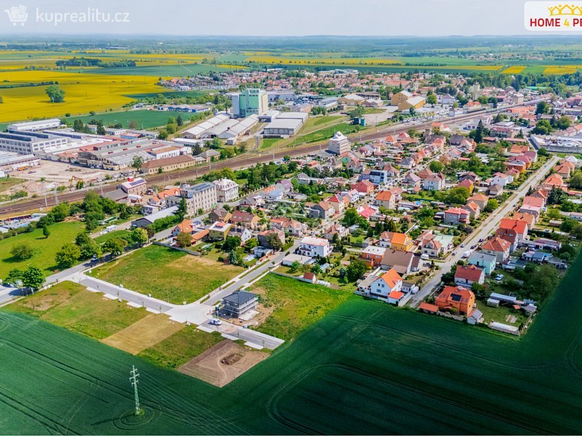Prodej  stavebního pozemku 587 m^2 Dělnická, Pečky 