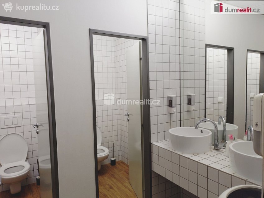 Pronájem  kanceláře 43 m^2 Drtinova, Praha 5 
